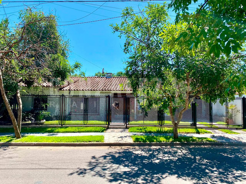 Casa 4 Amb Con Piscina - Ciudad Evita