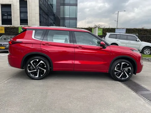 Mitsubishi All New Outlander 2.5l 4x4 At. Ab
