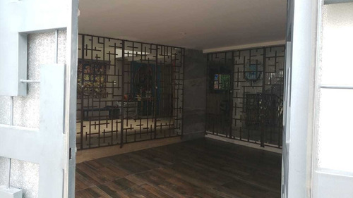 Imagen 8 de 14 de Echegaray Venta Espectacular Casa Remodelada Con Uso Suelo!!