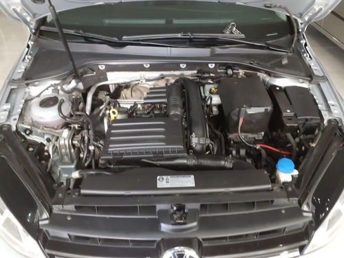 Imagen 10 de 12 de Volkswagen Golf 2016 1.4 Comfortline Tsi
