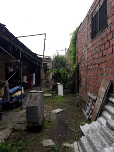 Imagen 3 de 4 de Casa Americana De 3 Ambientes En Venta - Castelar Norte