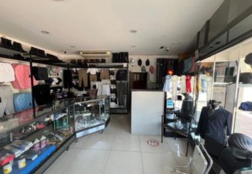 Excelente Ubicación Local Comercial Con Bodega Y Departamento Col. Periodista