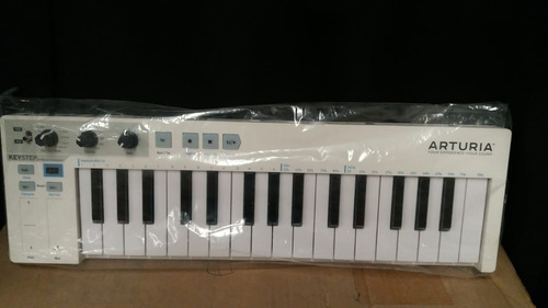 Teclado Controlador Midi Arturia Keystep De 32 Teclas