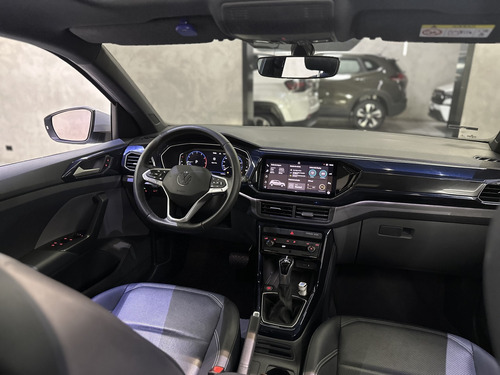 Volkswagen T-Cross 1.0 200 TSI TOTAL FLEX COMFORTLINE AUTOMÁTICO