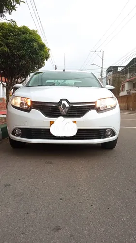 Renault Logan 1.6 Privilege / Intens
