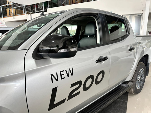 Mitsubishi L200 At 4x4 Black Edition Precio Leasing 2023 0km
