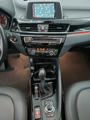 Imagem 6 de 15 de Bmw X1 2.0 Sdrive20i X-line Activeflex 2017 Teto Solar