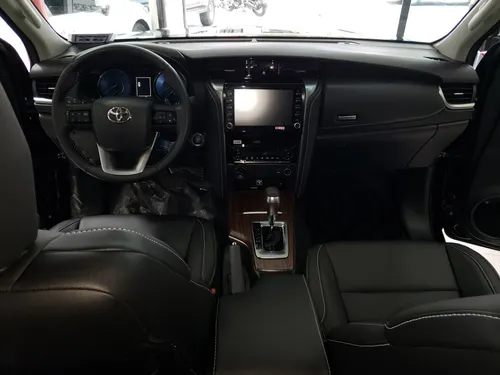 Toyota Fortuner Dubai Exr+