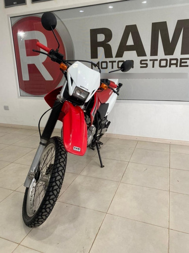 Imagen 5 de 17 de Honda Tornado Xr 250 Cc Año 2017