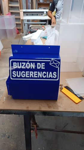 Buzón De Sugerencias En Acrílico 