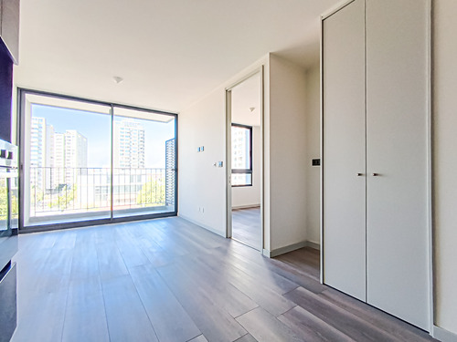 Edificio Av. Vicuña Mackenna (1 Bod.) Vista Oriente Piso 6