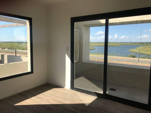 Imagen 5 de 21 de Casa Con Vista Al Lago A Estrenar En Venta. Puertos | Ceibos.