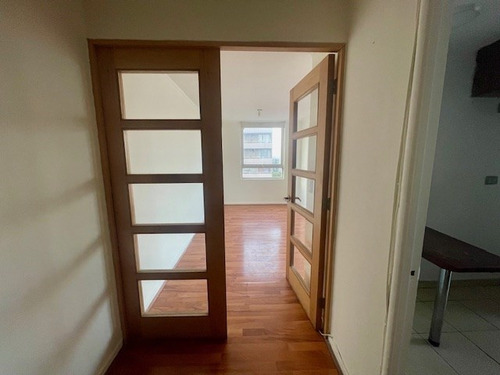 Vendo Dpto. 3 Dorm. Y 2 Baños A Cuadras Metro Ñuñoa