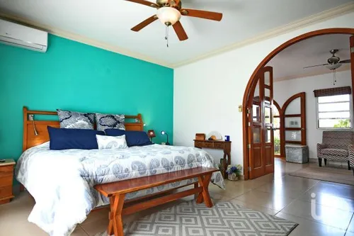 Venta Casa 3 Ambientes Supermanzana 57
