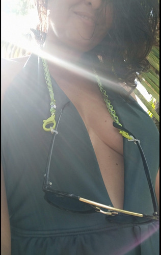 Imagen 2 de 4 de Cuelga Gafas Y/o Tapabocas Love Macradabra Tejidos Macrame