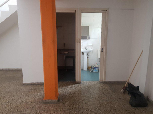 Imagen 6 de 22 de Venta En Block 4 Deptos, Casa, 2 Locales. En Berazategui, Excelente Ubicación.