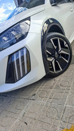 Peugeot 208 1.0T Gt