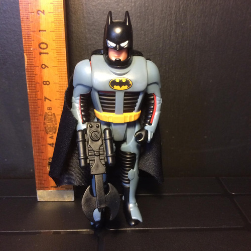 Batman Serie Animada Bruce Wayne Armadura Removible Dc 93