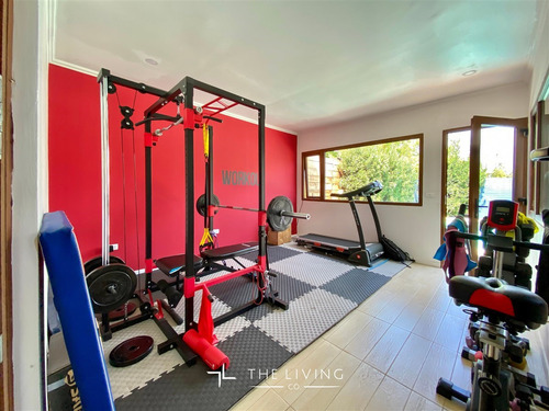 Gran Casa En Venta De 5d - 5b En Los Trapenses, Lo Barnechea