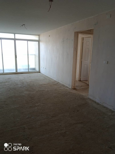 Imagen 2 de 13 de Apartamento Venta En Conj. Resid. Las Trinitarias En Maneiro