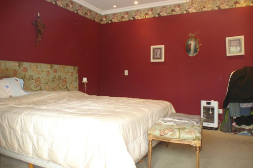 Excelente Residencia - En Belgrano R- Ideal Uso Familiar O Embajada-jardín Y Piscina.