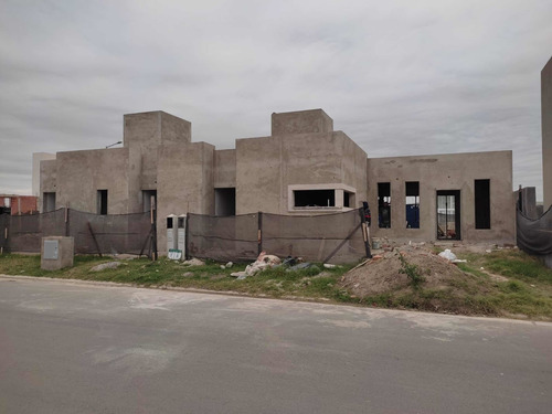 Imagen 4 de 4 de Vendó Duplex 2 Dorm En San Ignacio Village En Una Sola Plant