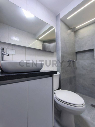 Conjunto Residencial La Trinidad Lechería Venta Townhouse De 3 Niveles
