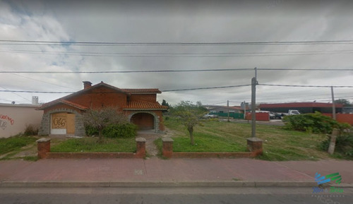 Imagen 1 de 1 de Vendo Gran Terreno Sobre Avenida Cercano Al Centro De Maldonado - Maldonado Maldonado