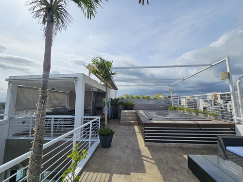 Penthouse De 3 Niveles En Ensanche Paraíso