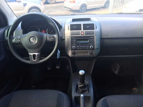 Volkswagen Polo Sedan 1.6 8v(comfort.)(totalflex) 4p