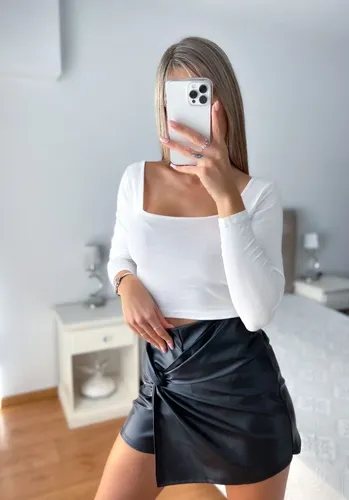 Short pollera engomado hotsell