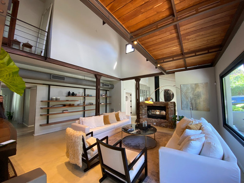 Zona Balbastro - Excelente Casa - Impecable!