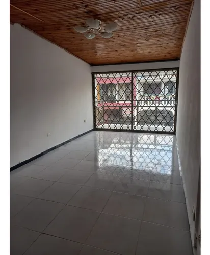 Venta De Casa Los Guaduales, Norte De Cali, 4987.