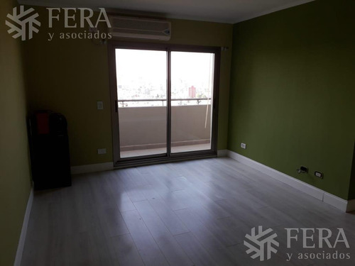 Venta De Departamento Tipo Duplex De 3 Ambientes Con Cochera En Barracas (26861)