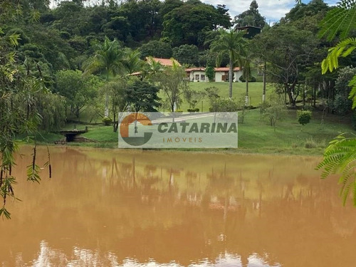 Imagem 5 de 12 de ***belíssima Chácara Em Condomínio Fechado.***
