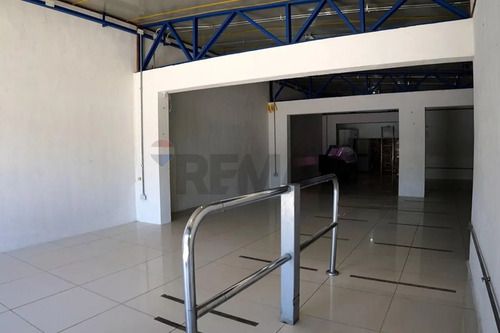 Local Comercial Con Patente En Yumbel