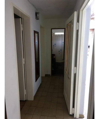 Chalet 5 Amplios Ambientes Con Extenso Parque
