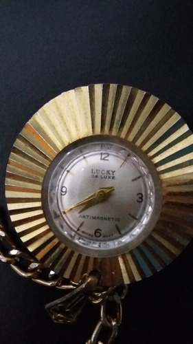 Relógio De Corente Feminino Antigo A Corda Lucky Antimagneti