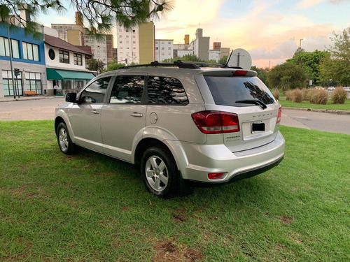 Dodge Journey 2.4 At Sxt 2011 7as Dvd Techo
