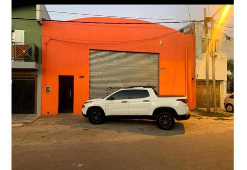 Excelente Galpón A La Venta De 200 M2 En Berazategui