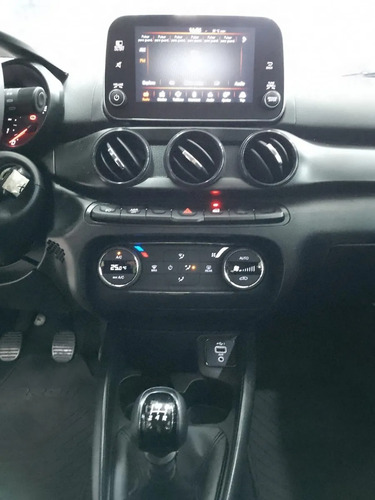 Fiat Cronos 1.3 Drive Mt