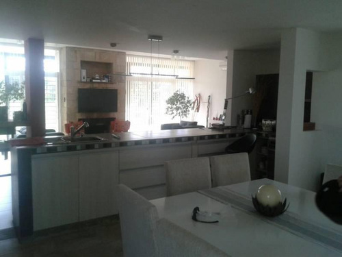 Venta- Casa Barrio Saucelito-cipolletti