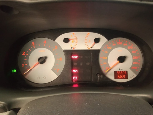 Clio Rn 2007 (ei)