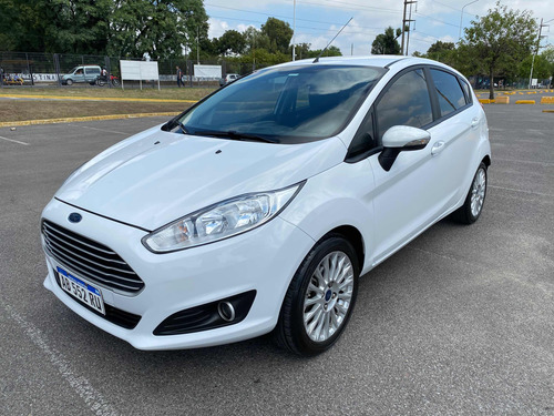 Ford Fiesta Kinetic Design 2017 1.6 Se Powershift 120cv