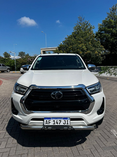 Toyota Hilux 2.8 Cd Srx 177cv 4x4 At