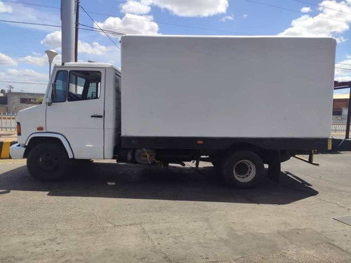 Imagen 3 de 9 de Camion Cava Mercedes Benz