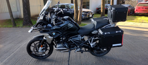 Imagen 2 de 4 de Bmw R 1250 Triple Black Basica 2021