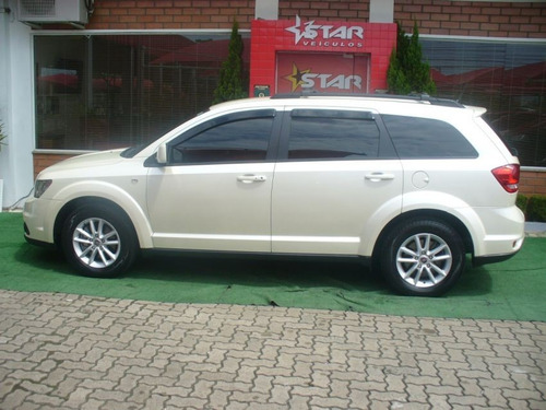 Fiat Freemont Emotion 2.4 Automatica 2014 - Starveículos