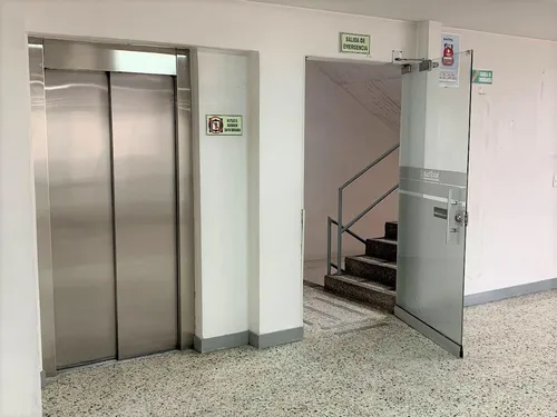 Arriendo De Bodega Comercial