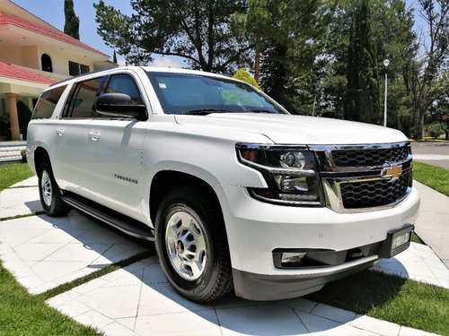 Imagen 11 de 15 de Suburban Hd 2016 4x4 6.0 (g) Blindaje Nivel 5 Plus Blindada